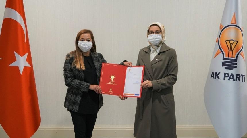 Zelal Sara Kars AK Parti kadın Kolları Başkanlığı’na atandı