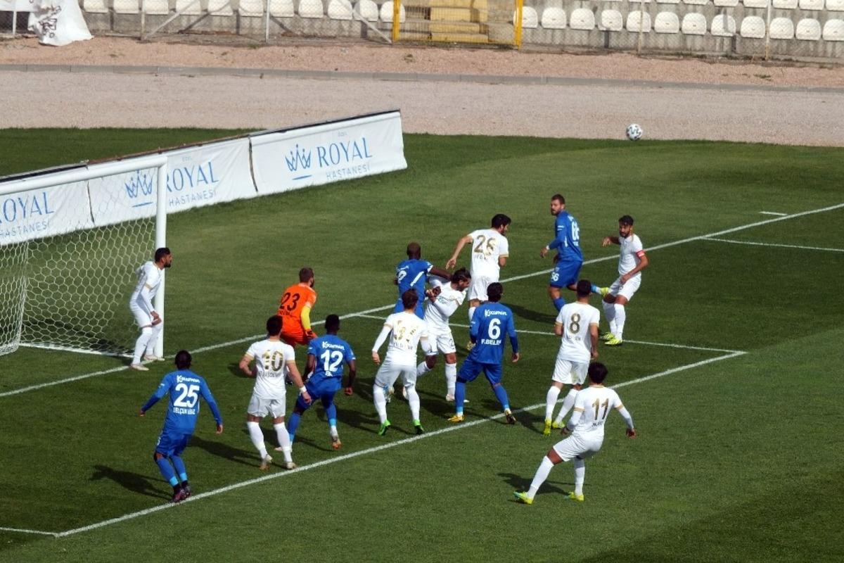 Ziraat T&uuml;rkiye Kupası: Bandırmaspor: 3 - Belediye Derincespor : 1