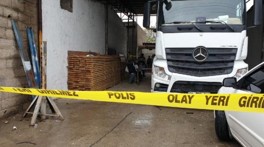 Osmaniye'de sokak ortasında kanlı infaz! Kanlar içinde yerde kaldı