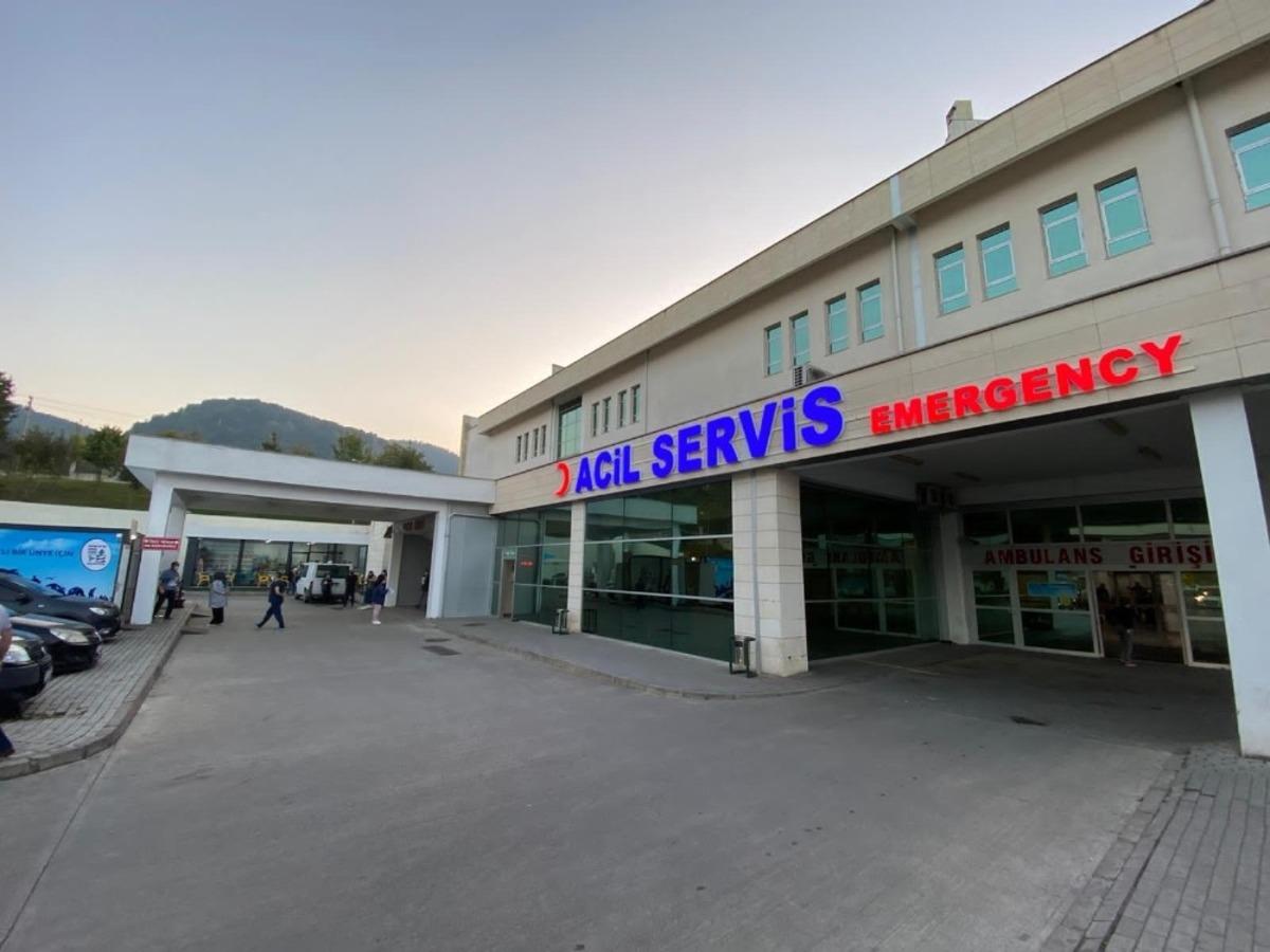 &Uuml;nye Devlet Hastanesi&rsquo;nde yeni korona &ouml;nlemleri