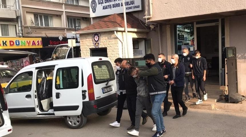 Mustafakemalpaşa&rsquo;da uyuşturucu operasyonu: 6 kişi tutuklandı