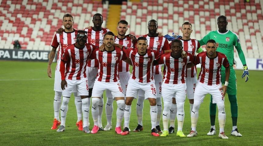 Sivasspor-Karabağ maçının hakemi değişti