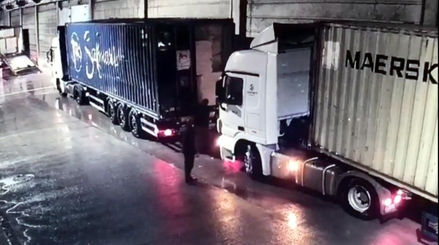 Kahramanmaraş'ta feci kaza! 200 kilo ağırlığındaki pamuk balyasının altında kalarak hayatını kaybetti