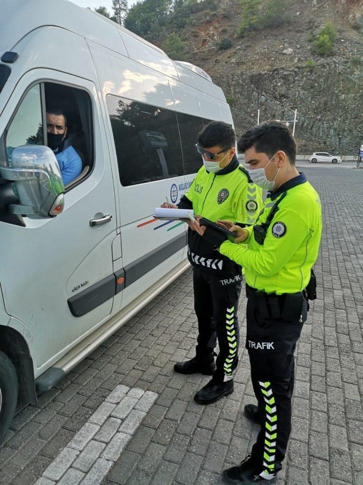Dalaman’da yolcu araçlarına korona virüs denetimi yapıldı G5