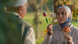 Netflix'in yeni Türk dizisi Bir Başkadır'dan ilk fragman yayınlandı! İşte Bir Başkadır konusu ve oyuncuları