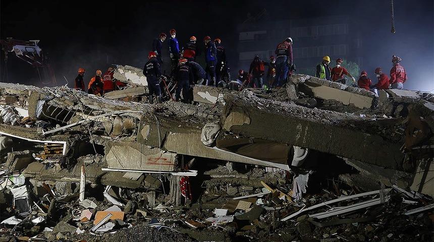 AFAD: İzmir'de 114 kişi hayatını kaybetti, 1035 kişi yaralandı