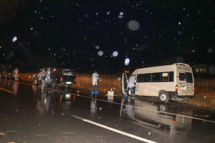 Van'da düzensiz göçmenleri taşıyan minibüs otobüse çarptı: 1 ölü, 7 yaralı G1