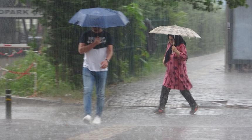 Doğu Anadolu&rsquo;da sağanak yağış ve r&uuml;zgar bekleniyor