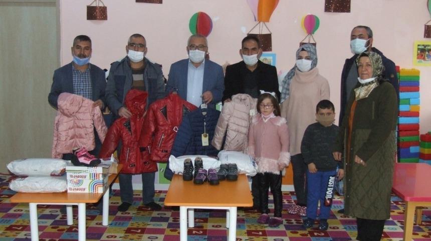 Belde Belediye Başkanı Arazay&rsquo;dan, &ouml;ğrencilere destek