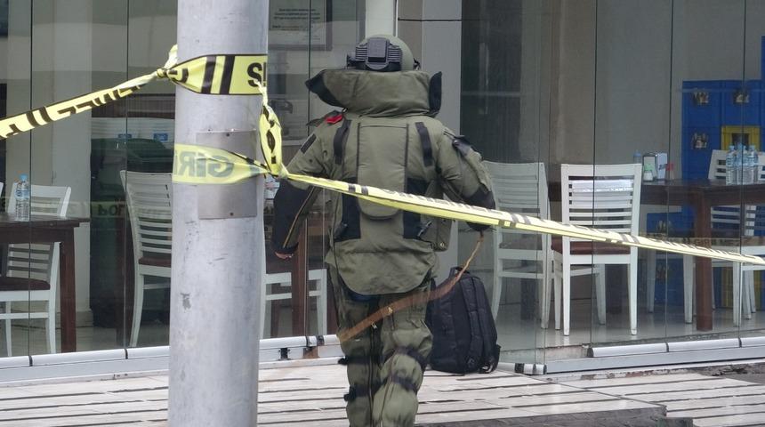 Bursa'da şüpheli çanta paniği! Vatandaşlar görüntü çekme yarışına girdi