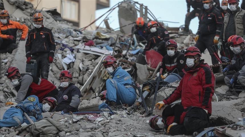 AFAD'dan İzmir'deki depreme ilişkin yeni a&ccedil;ıklama