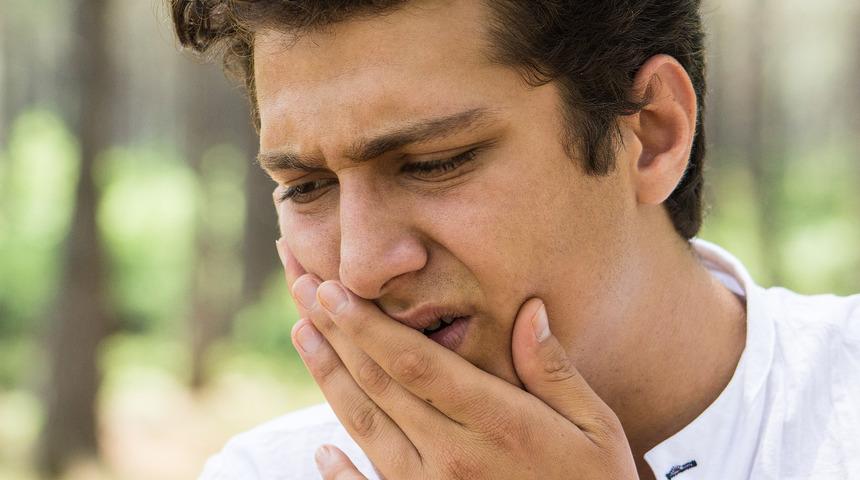 Çene ağrısını görmezden gelmeyin! İlk 3 saatte müdahale edilmezse... 