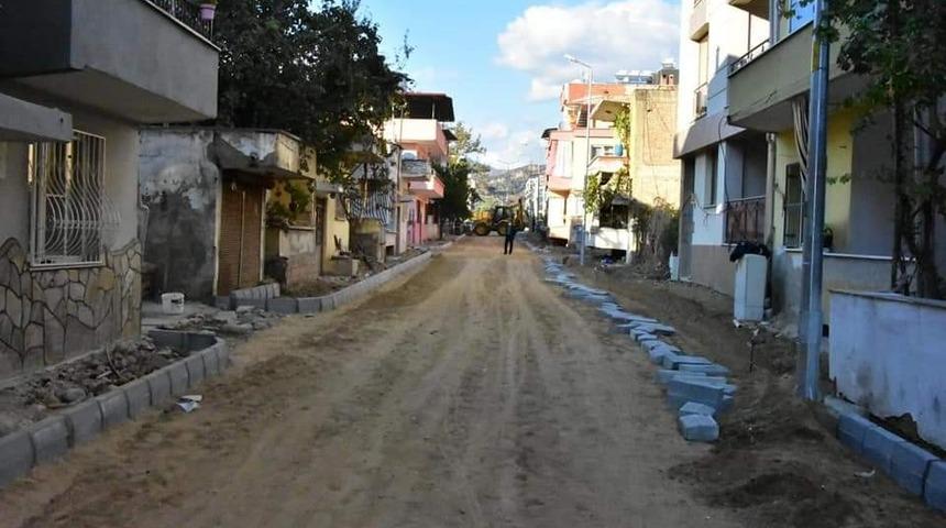 Nazilli Belediyesi yol çalışmalarına devam ediyor