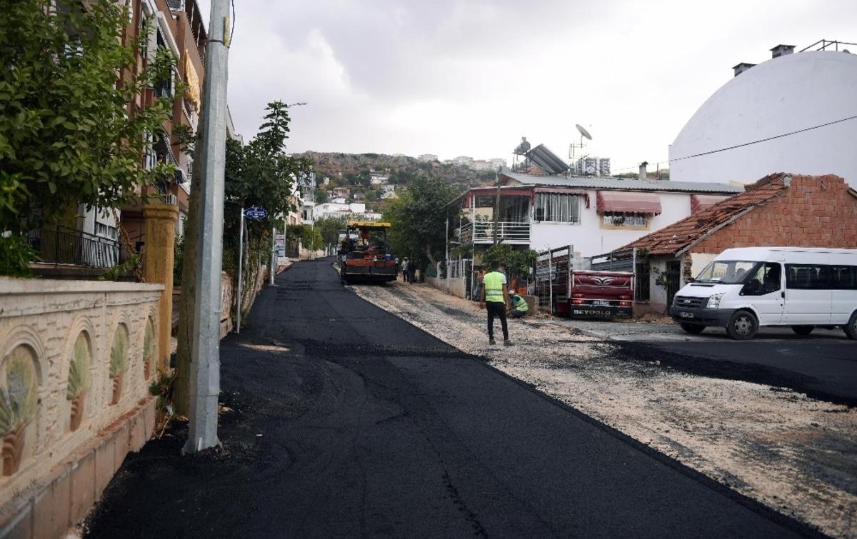 Kepez&rsquo;in gecekondu yollarında yeni yol &ccedil;alışması