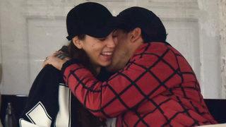 Can Bonomo, Öykü Karayel'i öpmeye doyamadı