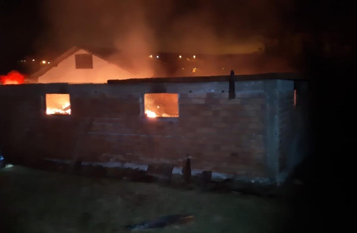 Kastamonu&rsquo;da &ccedil;ıkan yangında samanlık k&uuml;le d&ouml;nd&uuml;