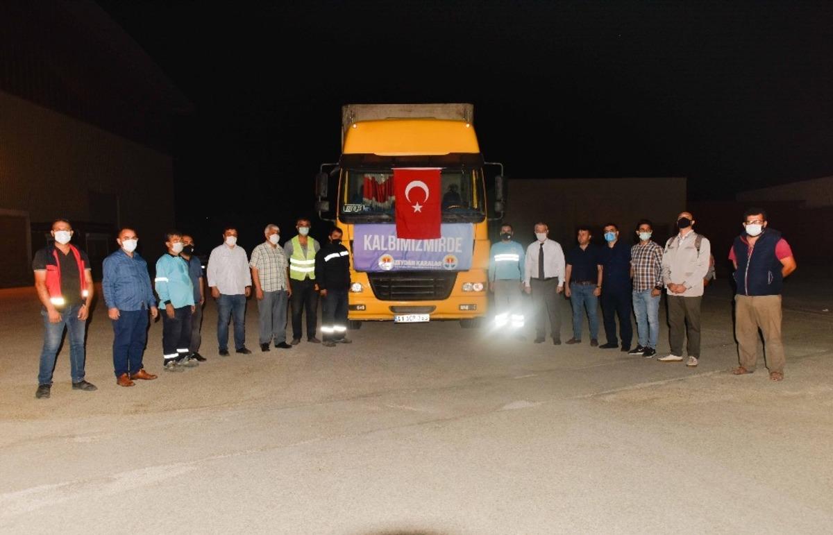 Adana B&uuml;y&uuml;kşehir&rsquo;in yardım tırı İzmir&rsquo;de