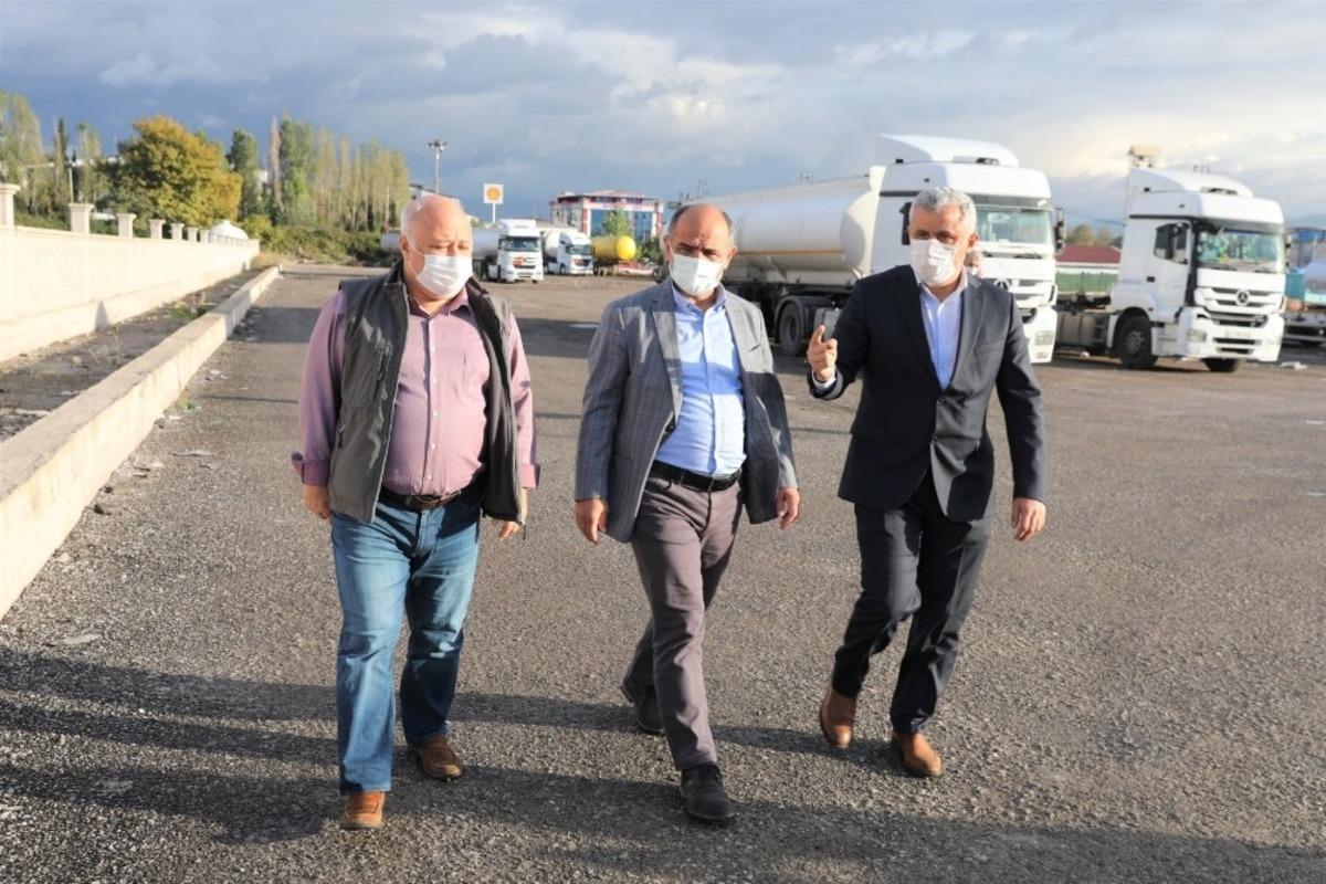 S&ouml;ğ&uuml;t, tır parkı alanında incelemelerde bulundu