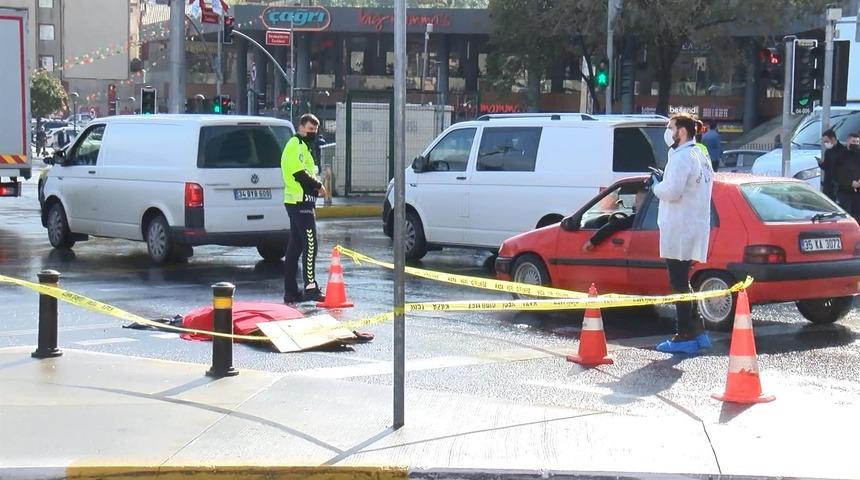 Bağcılar'da hafriyat kamyonunun çarptığı kişi öldü