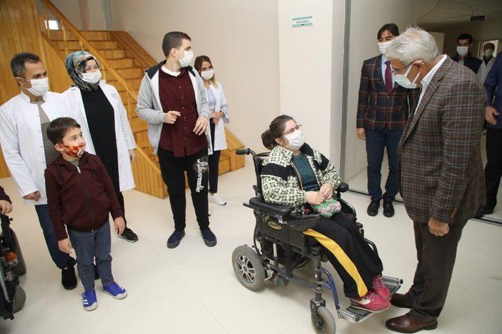 Başkan Güder engellilere olan çay ve kahve sözünü tuttu G2