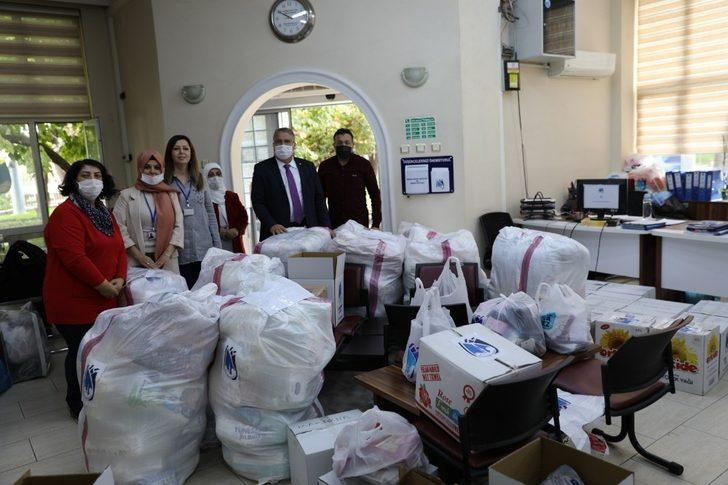 Yunusemre İzmirli depremzedelere yardımlarını sürdürüyor G2