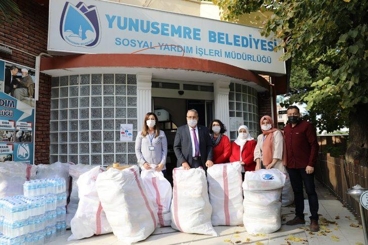 Yunusemre İzmirli depremzedelere yardımlarını sürdürüyor G3