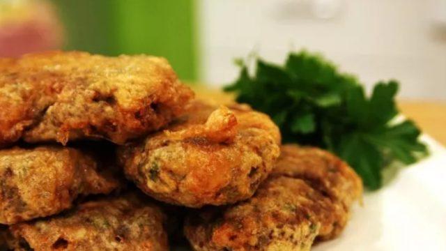 Gelinim Mutfakta kadınbudu köfte nasıl yapılır? Kadınbudu köfte tarifi nedir? Kadınbudu köfte malzemeleri nelerdir? İşte kadınbudu köfte tarifi...