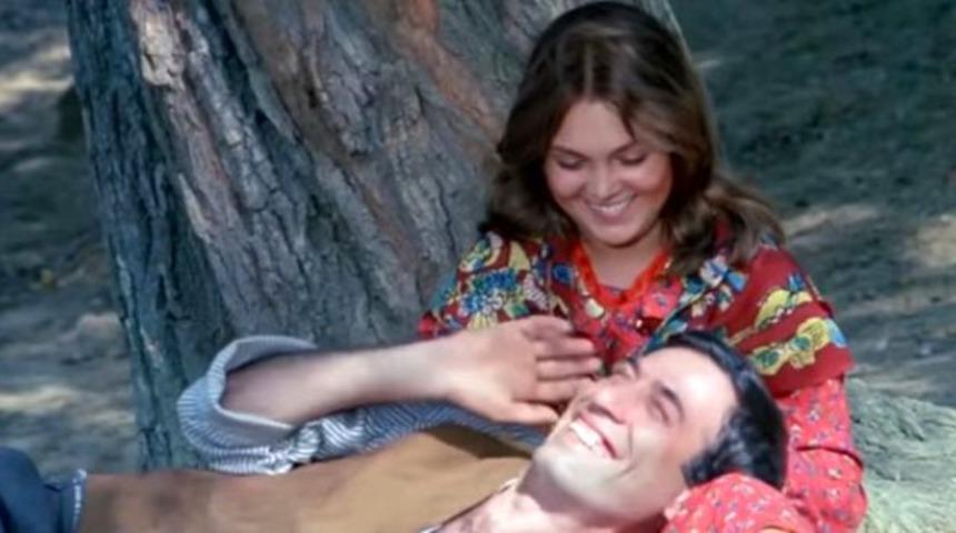 Şark Bülbülü ile yıldızı parladı! Yeşilçam’ın utangaç güzelinin son hali şaşırttı 