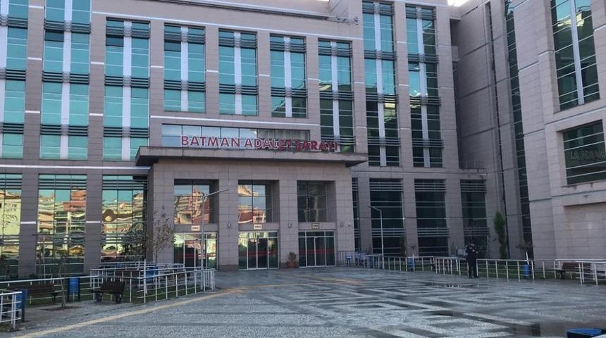 Batman&rsquo;da  51 yıl 8 ay kesinleşmiş hapis cezası bulunan zanlı yakalandı