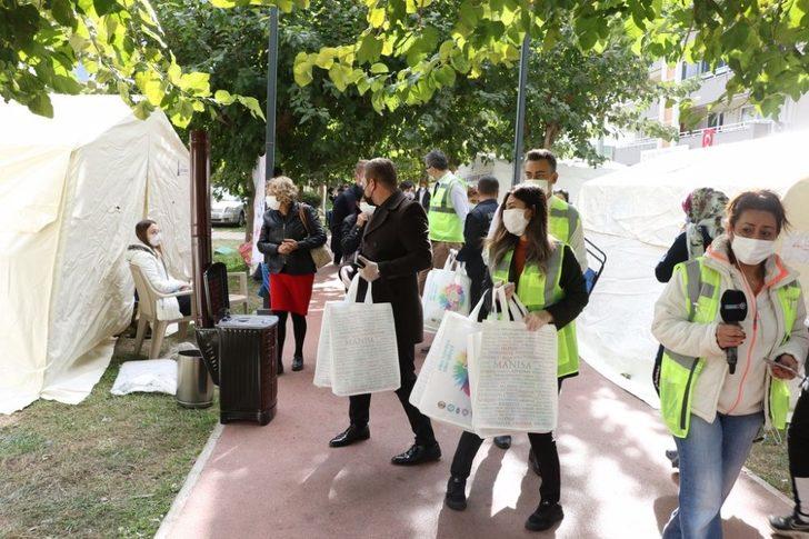 Manisa Büyükşehir Belediyesinden depremzedelere psikolojik destek G3