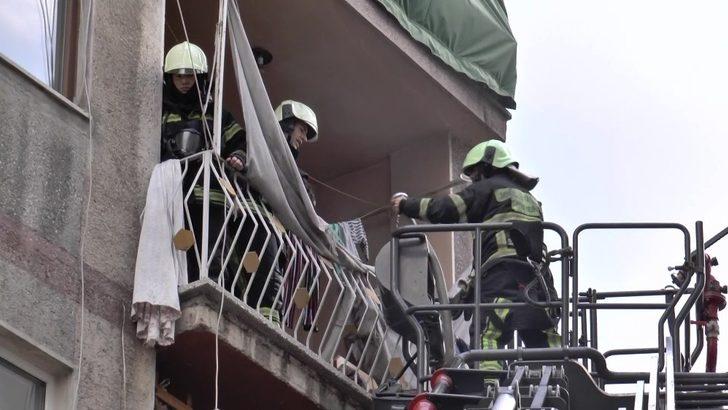 Soba kovasından çıkan yangında aileyi komşuları kurtardı G2