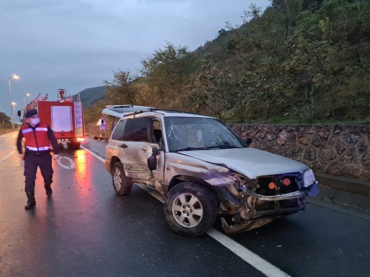 Cenaze dönüşü kaza yaptılar: 1 yaralı G4