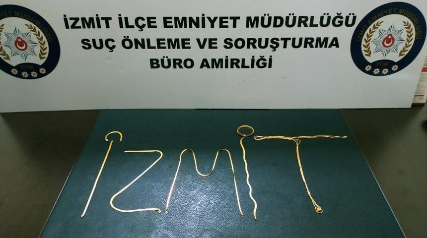 Sahte altın kolyeleri kuyumcuya satmaya çalışırken yakayı ele verdi