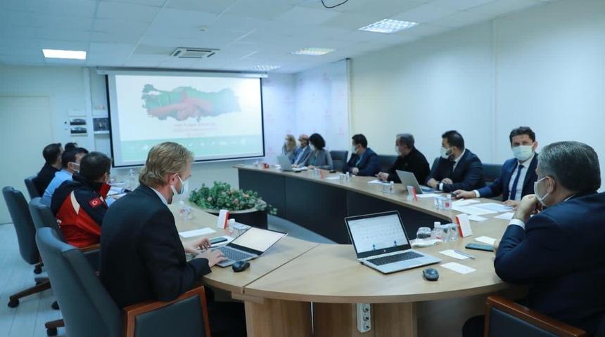 Bakan Koca, İzmir İl Sağlık Toplantısı kararlarını a&ccedil;ıkladı