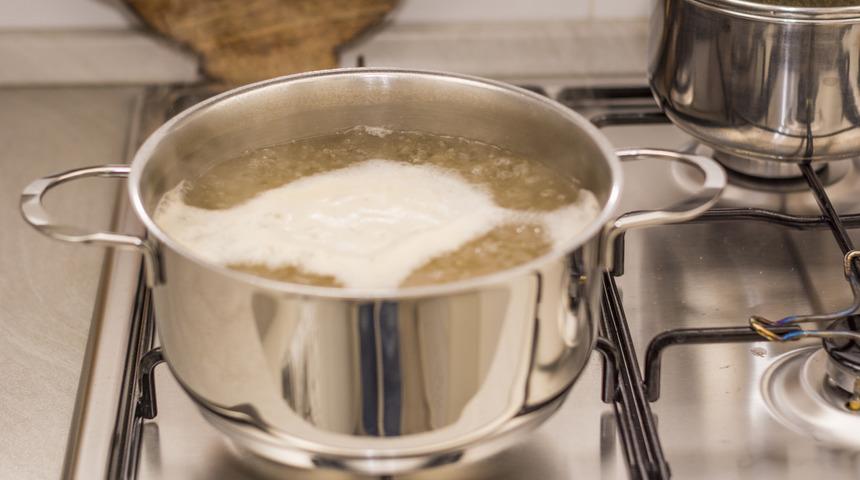 Yok böyle kolaylık! Tencerenin ağzına tereyağı sürerseniz...