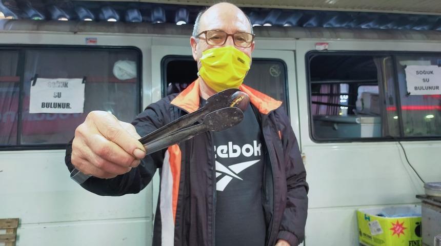 &Ccedil;ocukluğundan kalan miras ile ekmeğini b&ouml;yle kazanıyor