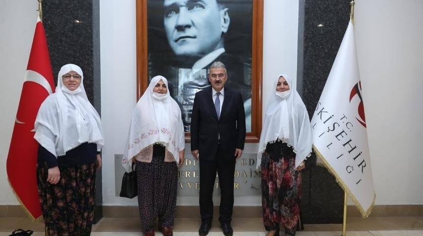 Vali Ayyıldız SARKOOP&rsquo;lu kadınları ağırladı