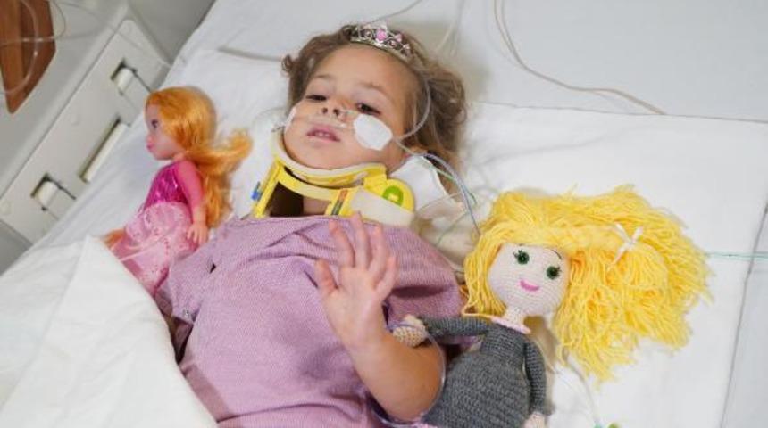 İzmir depreminde 91 saat sonra enkazdan kurtarılan Ayda Gezgin yoğun bakımdan çıktı