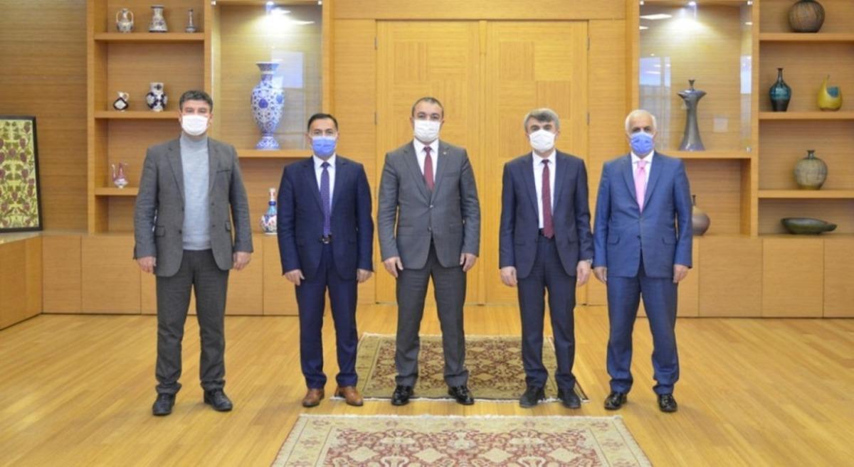 HİT&Uuml; Rekt&ouml;r&uuml; &Ouml;zt&uuml;rk, DP&Uuml; Rekt&ouml;r&uuml; Uysal&rsquo;ı ziyaret etti