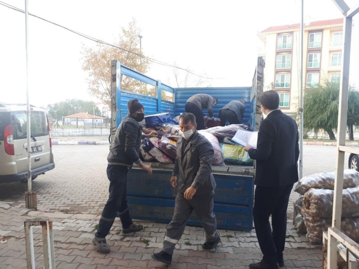 İhsaniyeliler İzmir i&ccedil;in tek y&uuml;rek oldu