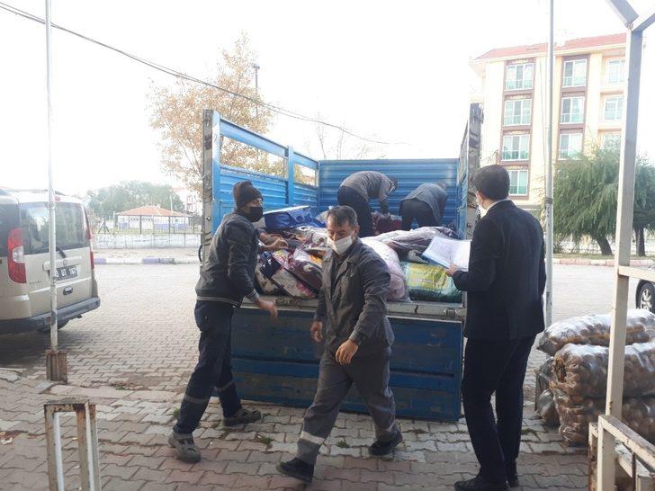 İhsaniyeliler İzmir için tek yürek oldu G1