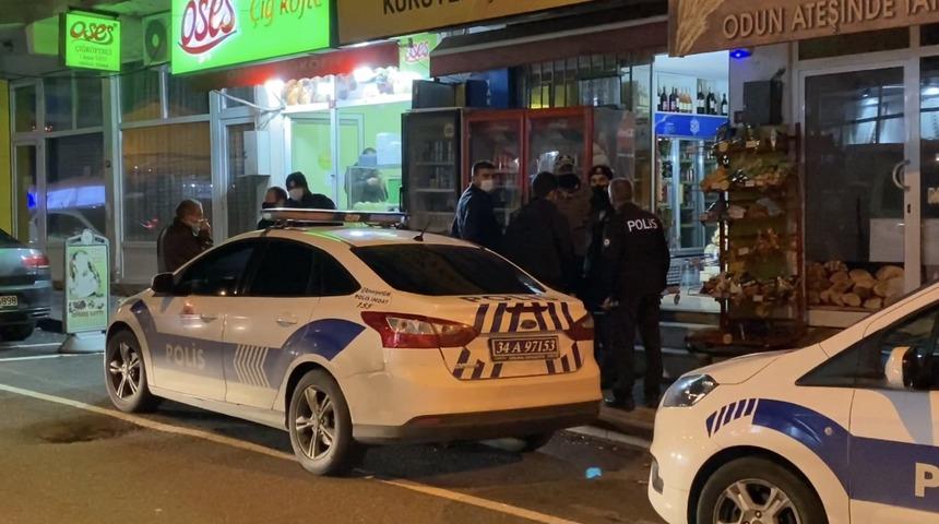 Şoke eden görüntü! Üsküdar'da tekel bayisini birahaneye çevirmişler
