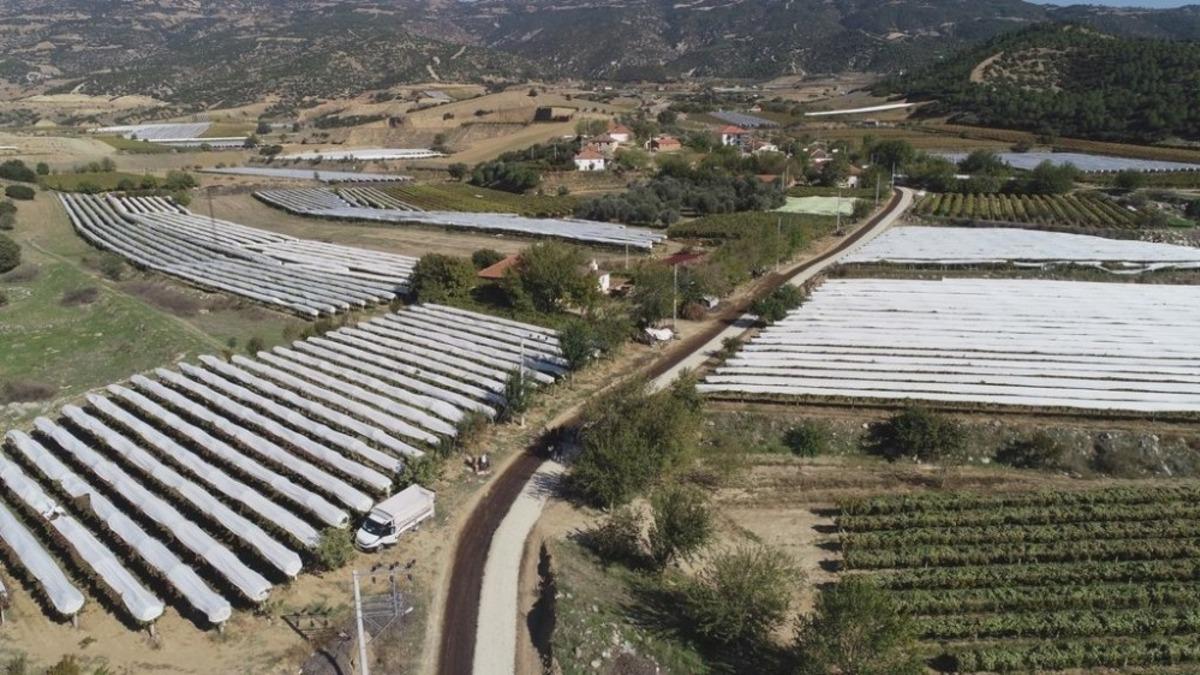 Sarıg&ouml;l&rsquo;de &uuml;z&uuml;m &uuml;reticisini sevindiren yol &ccedil;alışması