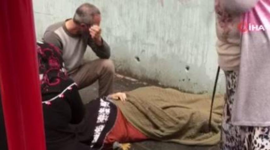 Evinin camını silerken dördüncü kattan düştü