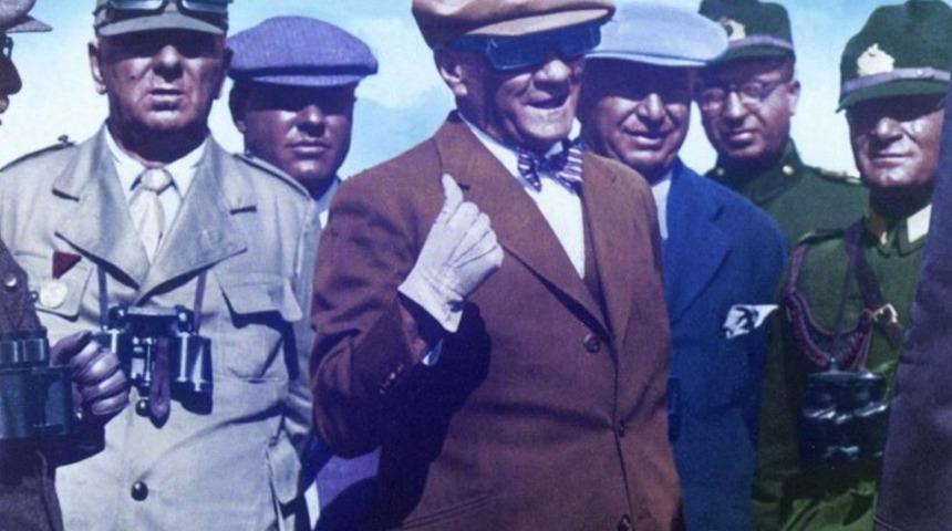 Atatürk'ün en güzel fotoğrafları... Yolumuzu aydınlatan en güzel Atatürk sözleri! Atatürk'ün bilinmeyen fotoğrafları! Atatürk'ün anlamlı sözleri!
