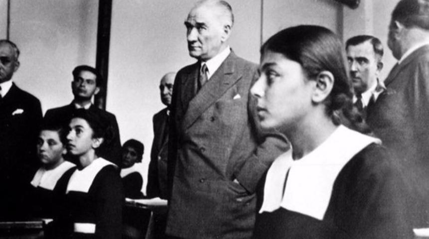 &Ouml;ğretmenler G&uuml;n&uuml; mesajları 2020... Resimli Atat&uuml;rk'&uuml;n &Ouml;ğretmenler G&uuml;n&uuml; s&ouml;zleri! 24 Kasım &Ouml;ğretmenler G&uuml;n&uuml; 2 - 4 kıtalık şiirleri, tatil mi?  