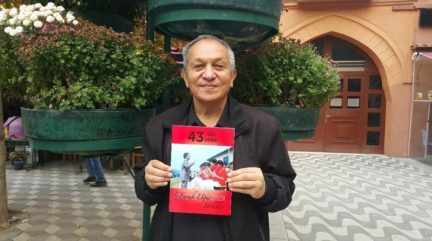 Eskişehirli araştırmacı, yazar ve şair Faruk Uğur&rsquo;un &lsquo;Faruk Uğur Şarkıları&rsquo; adlı m&uuml;zik kitabı yayınlandı