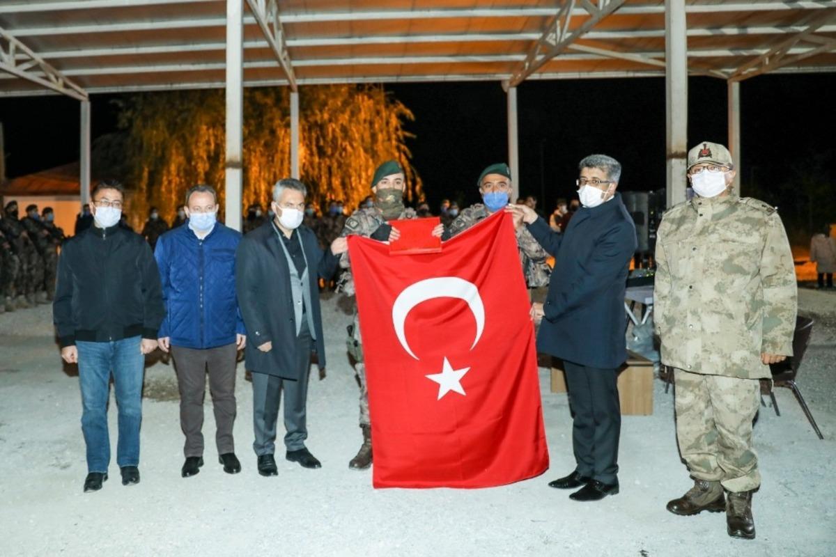 Van&rsquo;da g&ouml;rev yapan &ouml;zel harekat timleri Suriye&rsquo;ye uğurlandı