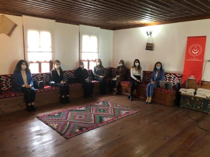 Genç ve kadın girişimcilere ’Dijital Dönüşüm ve E-Ticaret Eğitimi’ G2