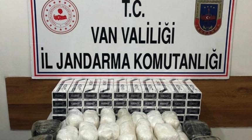 Van&rsquo;da 19 kilo 103 gram uyuşturucu ele ge&ccedil;irildi